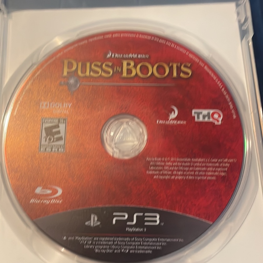 PS3 puss in boots game - Picture 3 of 4